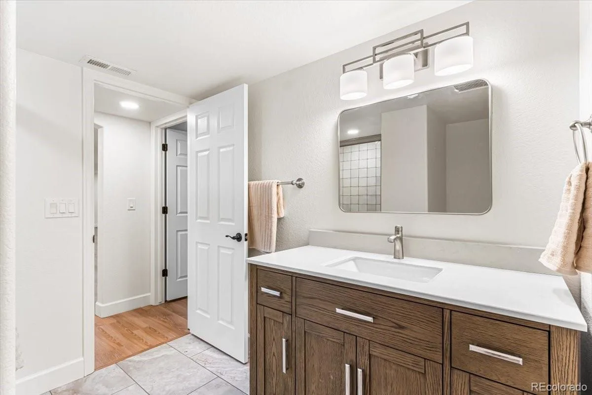 22045 E Hoover Drive Aurora CO 80016 MLS #REC5516011 06032026024846 1200 32