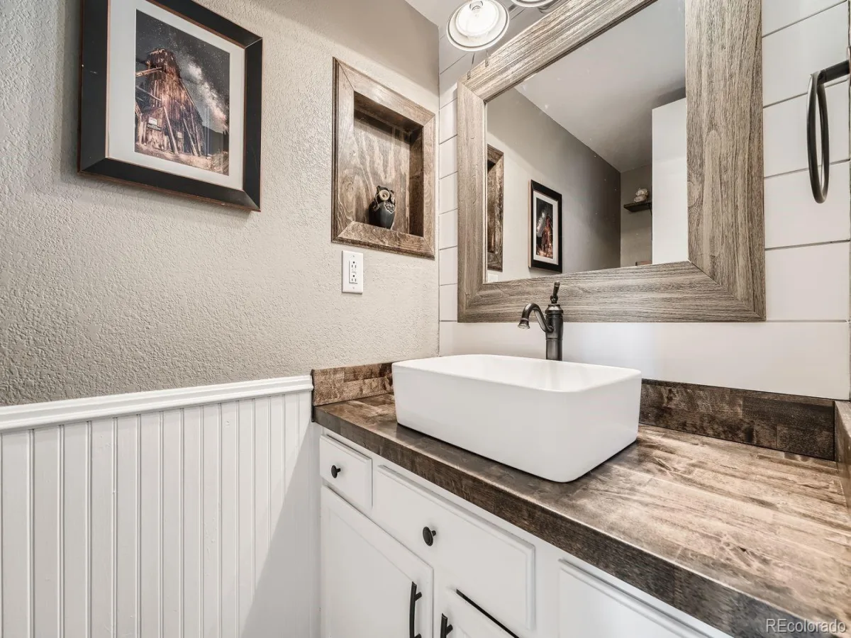 5954 S Netherland Circle Centennial CO 80015 | MLS #REC5516401 07142026194637 1200 12