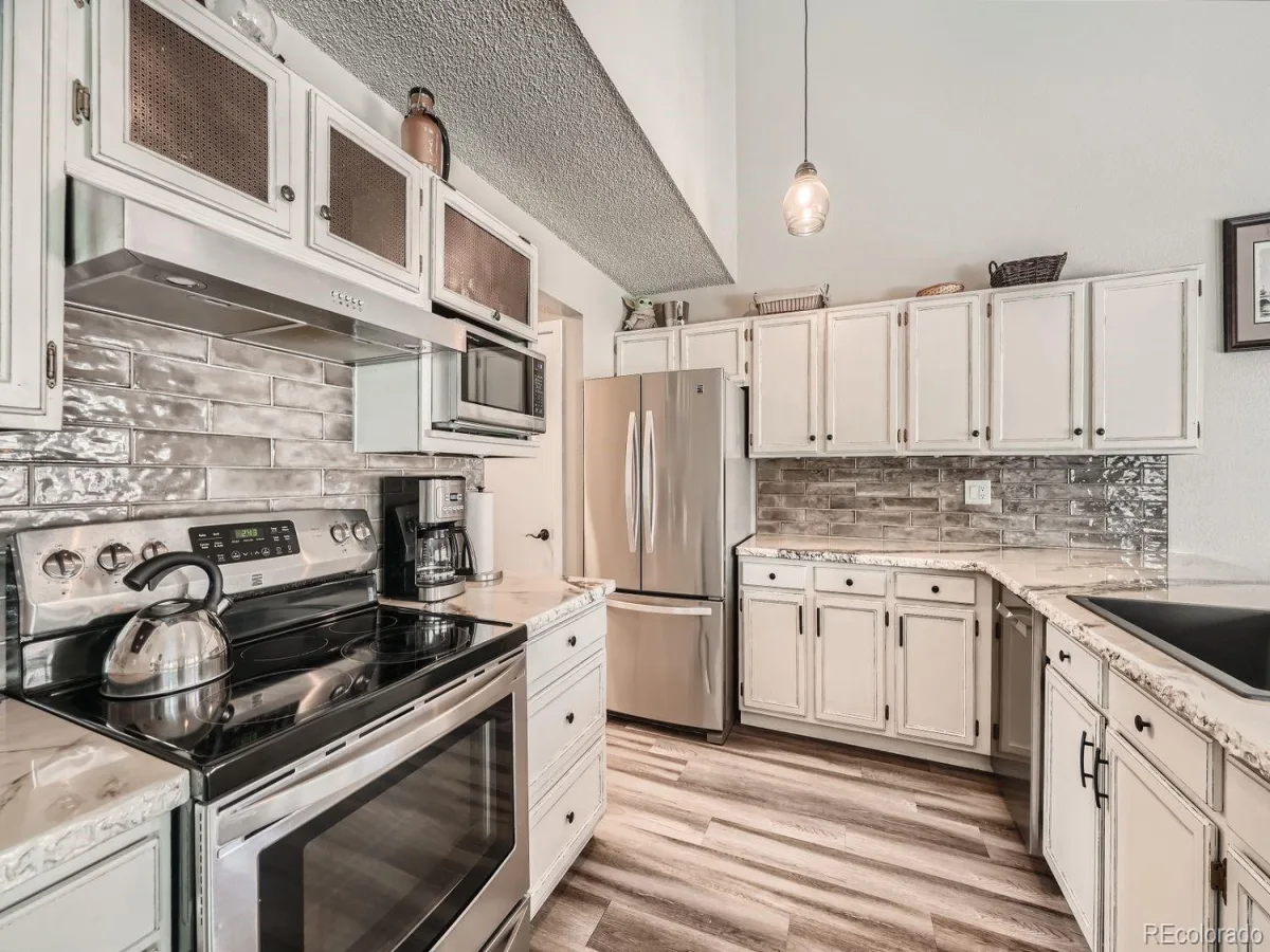 5954 S Netherland Circle Centennial CO 80015 | MLS #REC5516401 07142026194637 1200 8