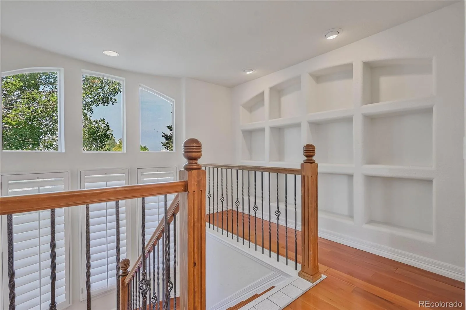 7018 S Netherland Way Aurora CO 80016 | MLS #REC5516592 08132026215918 1600 23