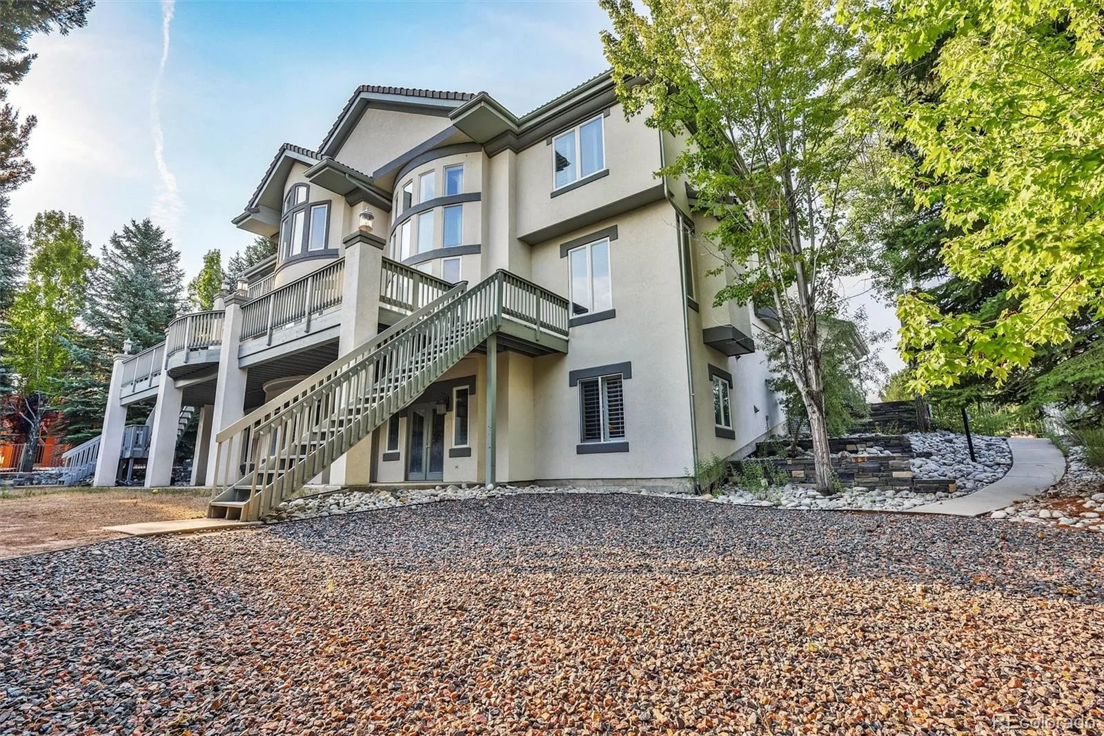 7018 S Netherland Way Aurora CO 80016 | MLS #REC5516592 08132026215918 1600 44