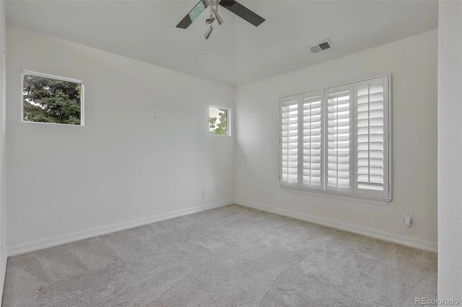 7018 S Netherland Way Aurora CO 80016 | MLS #REC5516592 08132026215918 1600 7