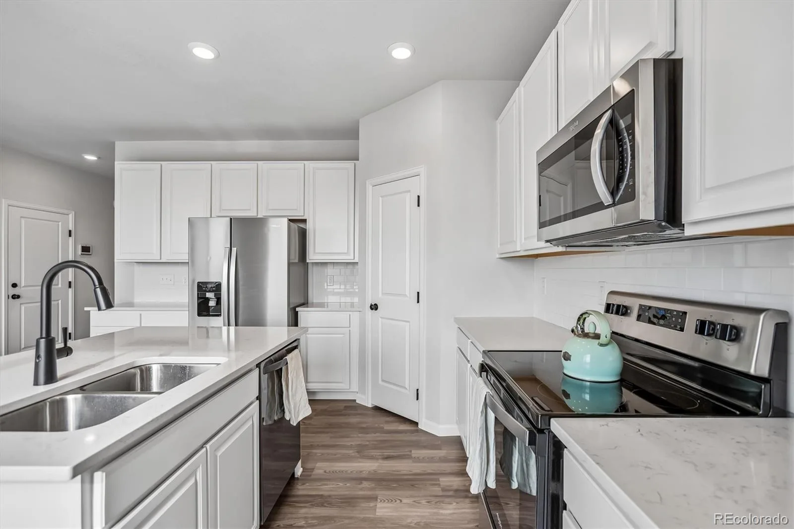 14680 Harvest Drive Longmont CO 80504 | MLS #REC5518422 06102026184057 1600 20