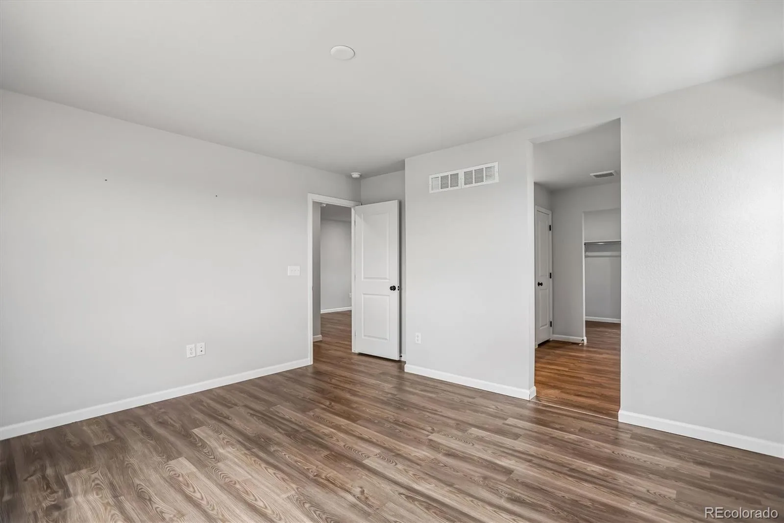 14680 Harvest Drive Longmont CO 80504 | MLS #REC5518422 06102026184057 1600 35