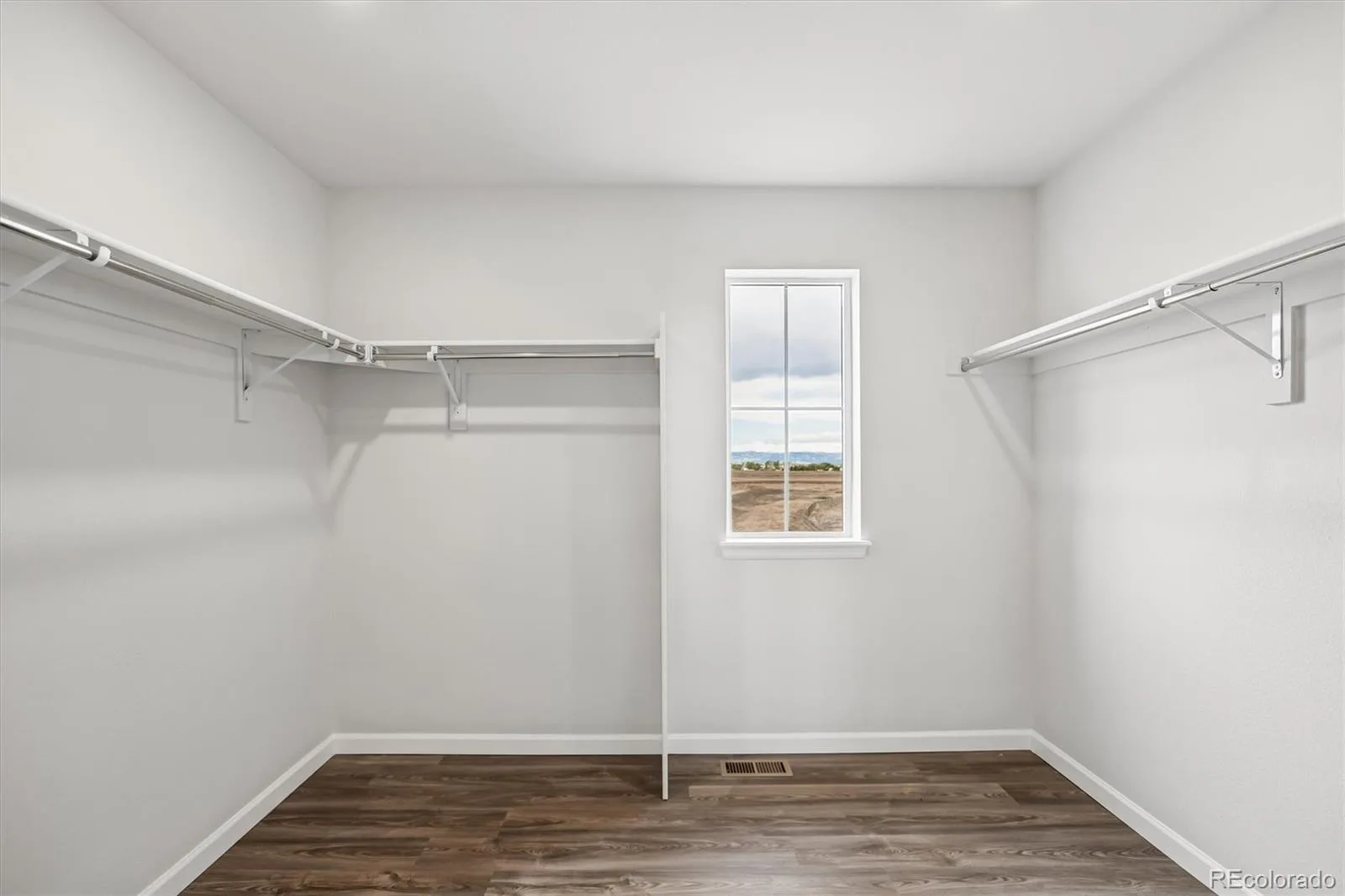 14680 Harvest Drive Longmont CO 80504 | MLS #REC5518422 06102026184057 1600 38