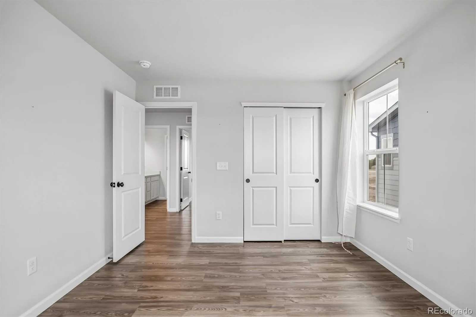 14680 Harvest Drive Longmont CO 80504 | MLS #REC5518422 06102026184057 1600 43