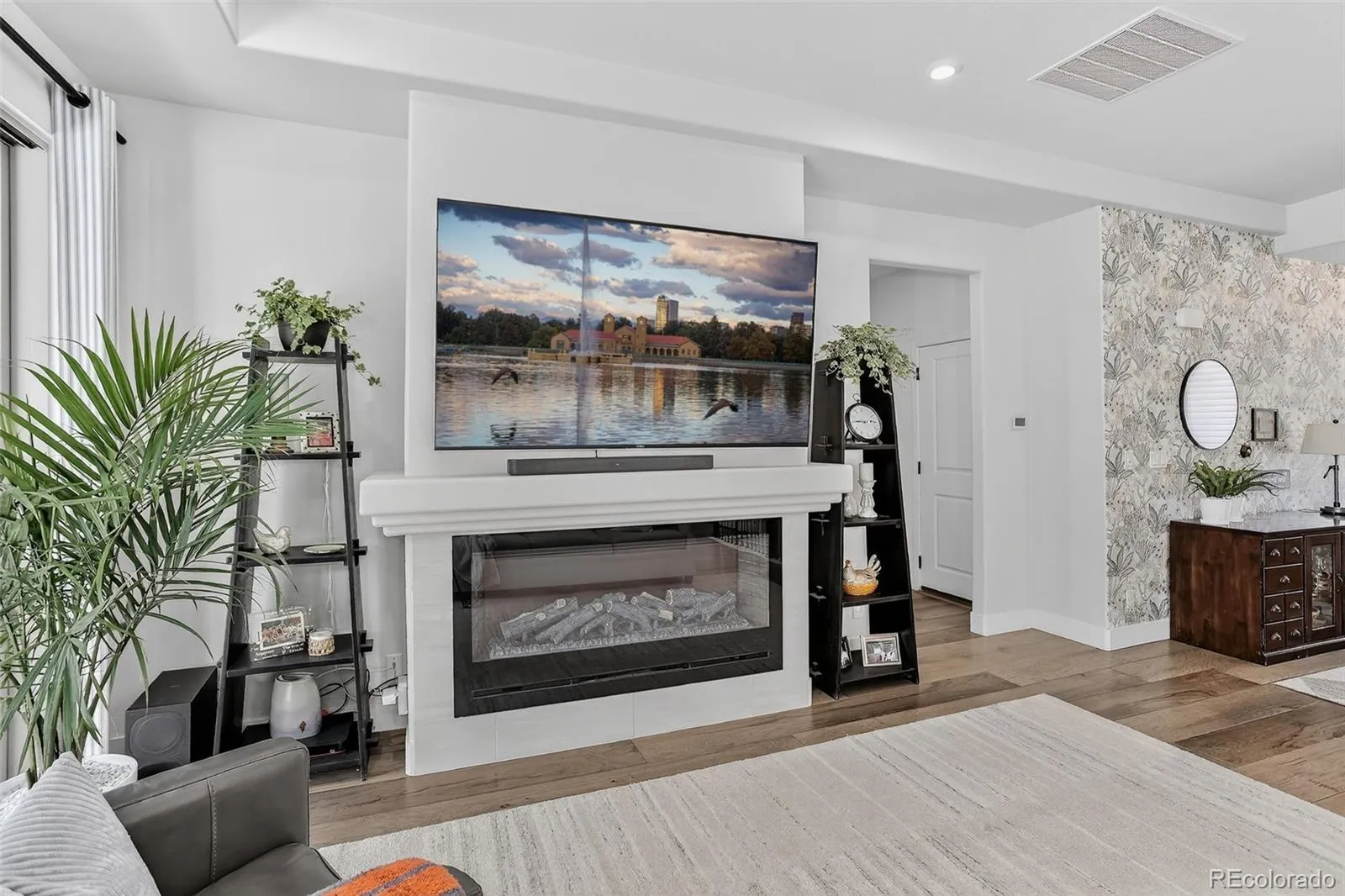 20392 E 53rd Drive Denver CO 80249 MLS #REC5520044 05202026194902 1600 14