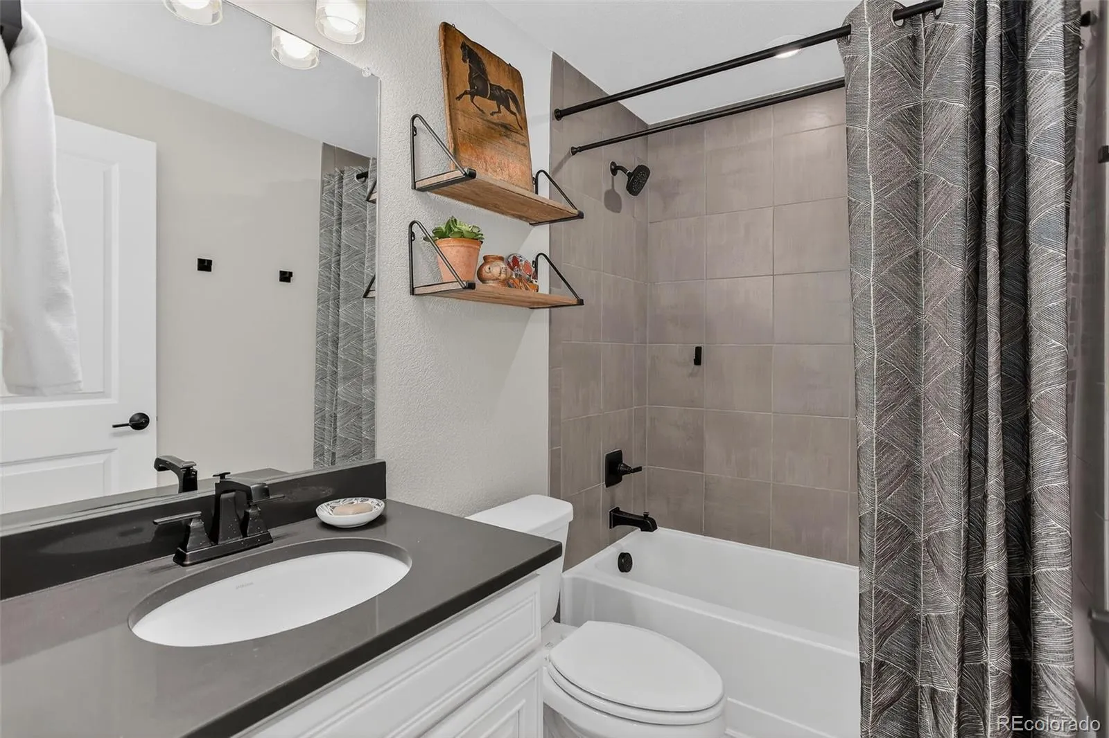 20392 E 53rd Drive Denver CO 80249 MLS #REC5520044 05202026194902 1600 33