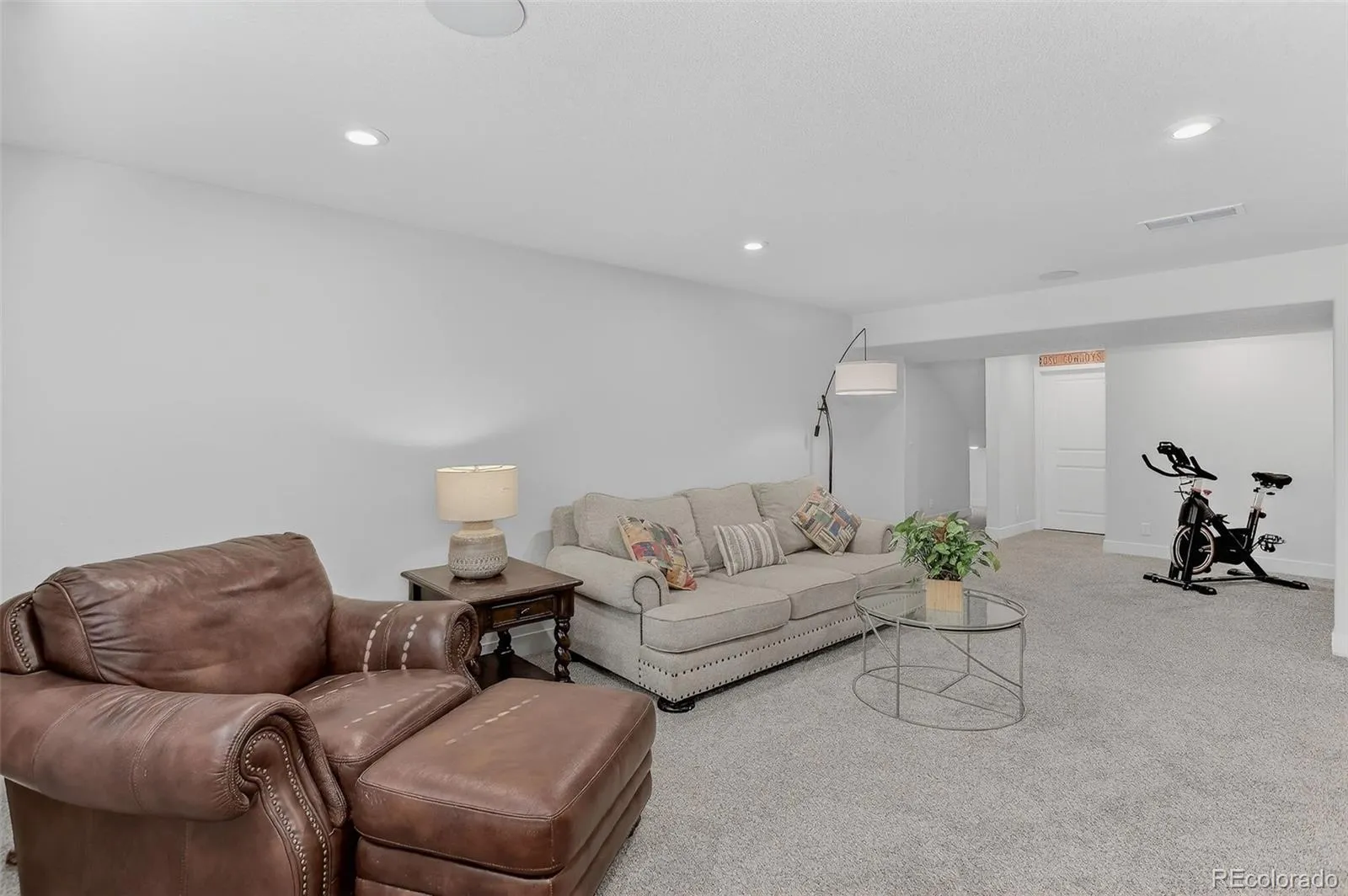 20392 E 53rd Drive Denver CO 80249 MLS #REC5520044 05202026194902 1600 35