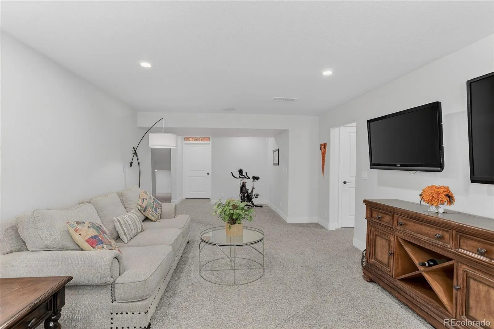 20392 E 53rd Drive Denver CO 80249 MLS #REC5520044 05202026194902 1600 37