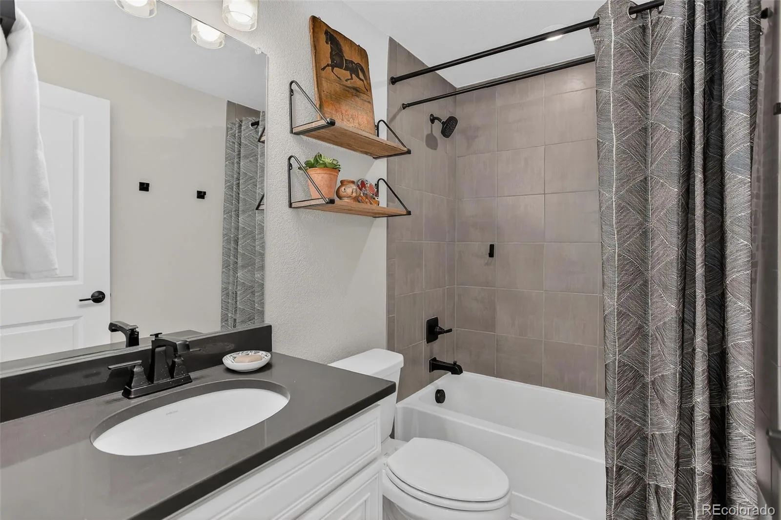 20392 E 53rd Drive Denver CO 80249 MLS #REC5520044 06102026184103 1600 33