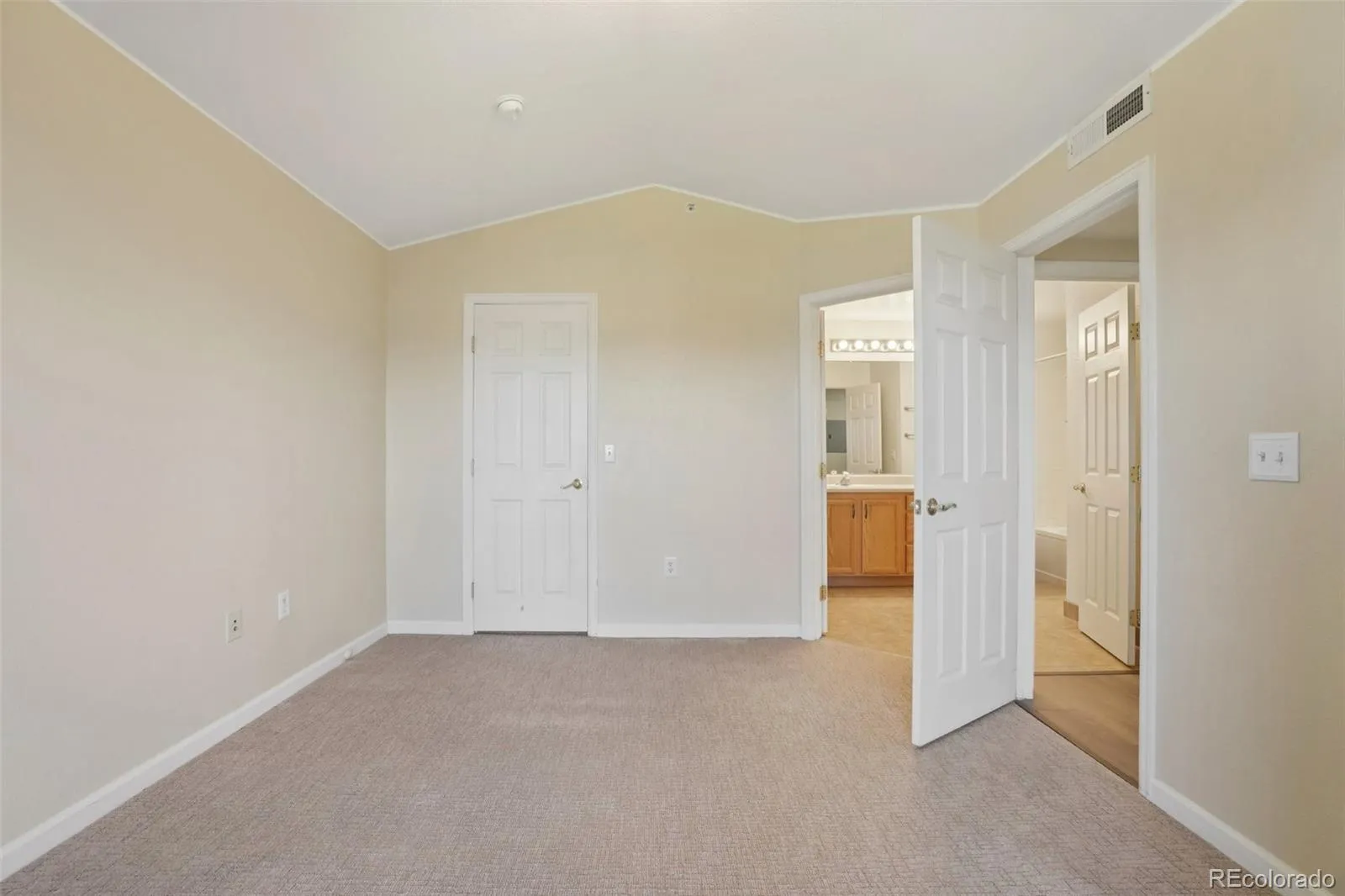 7440 S Blackhawk Street #4-305 Englewood CO 80112 MLS #REC5520263 05112026230817 1600 15