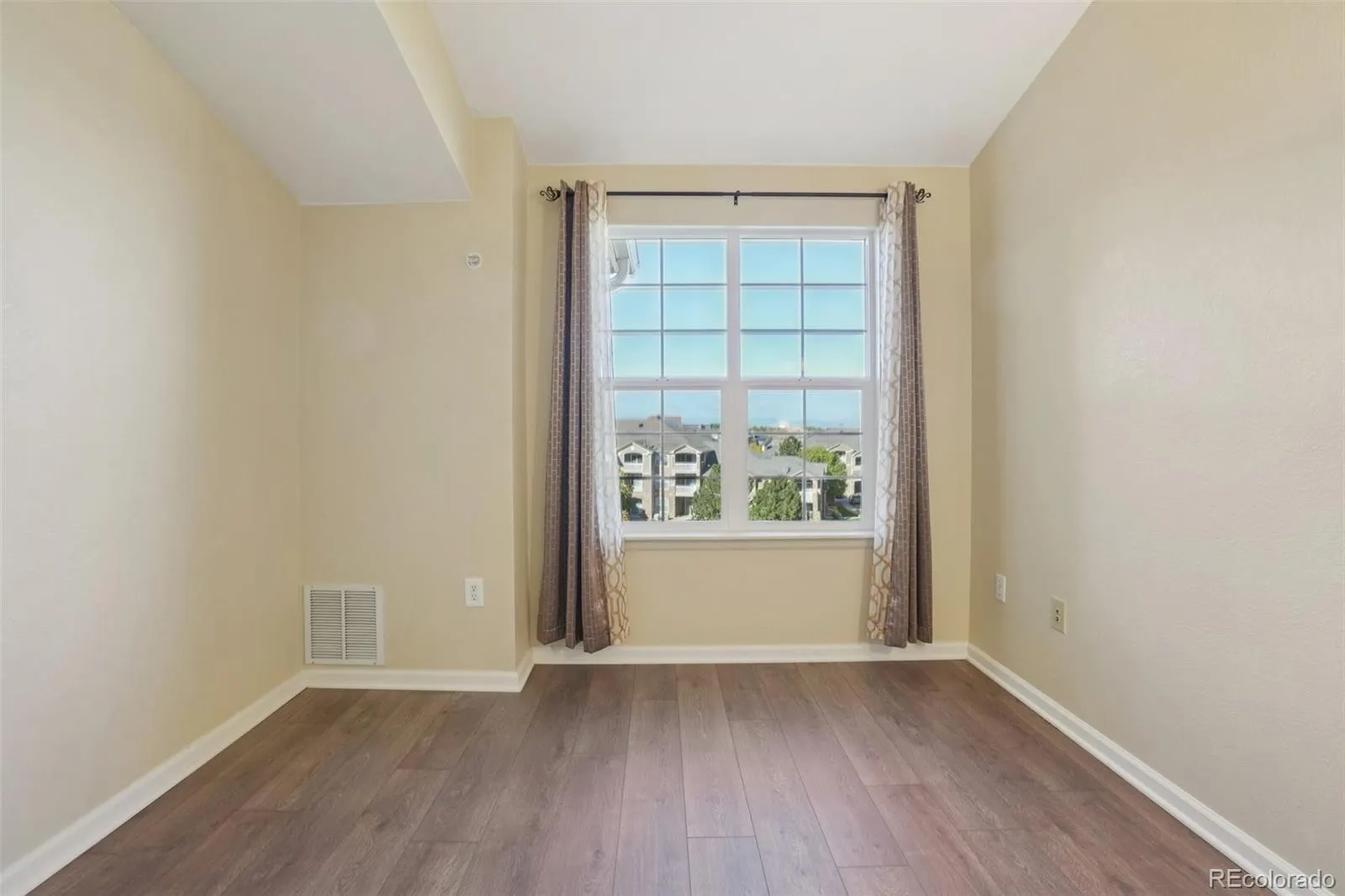 7440 S Blackhawk Street #4-305 Englewood CO 80112 MLS #REC5520263 05112026230817 1600 18