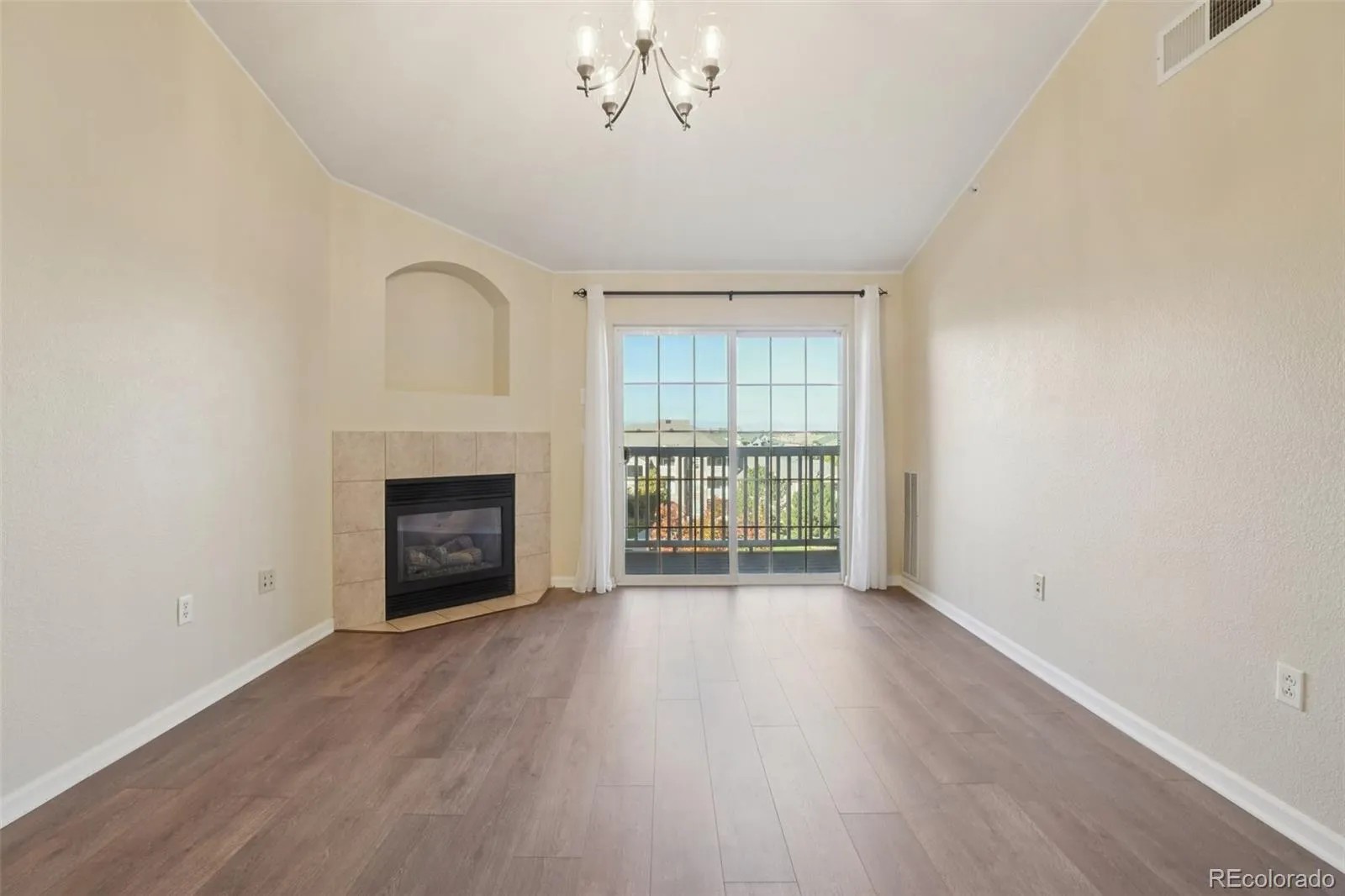 7440 S Blackhawk Street #4-305 Englewood CO 80112 MLS #REC5520263 05112026230817 1600 4