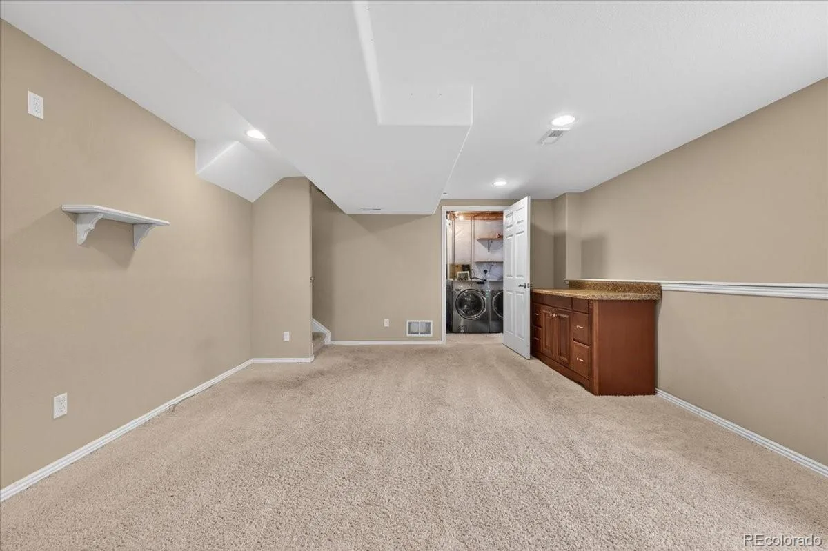 5228 Sydney Avenue Highlands Ranch CO 80130 | MLS #REC5520991 06062026161532 1200 34