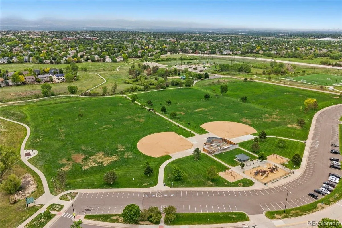 5228 Sydney Avenue Highlands Ranch CO 80130 | MLS #REC5520991 06062026161532 1200 44