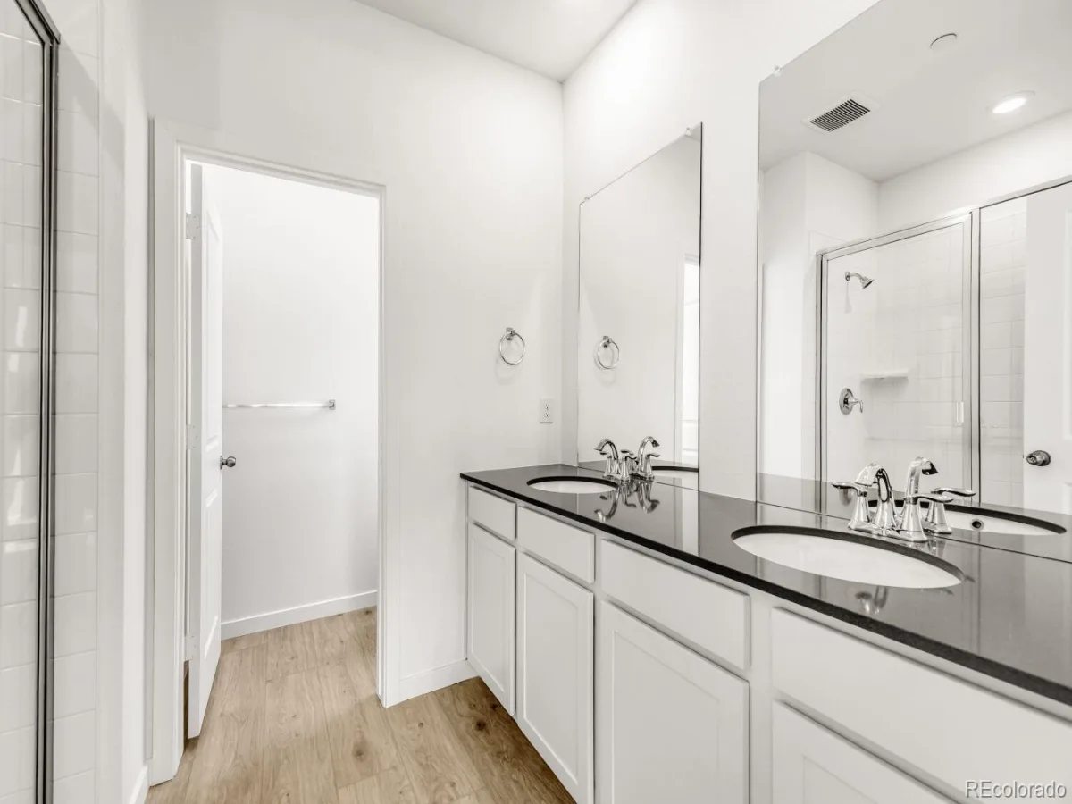 7639 S Mobile Way Centennial CO 80016 | MLS #REC5522020 08052026202930 1200 7
