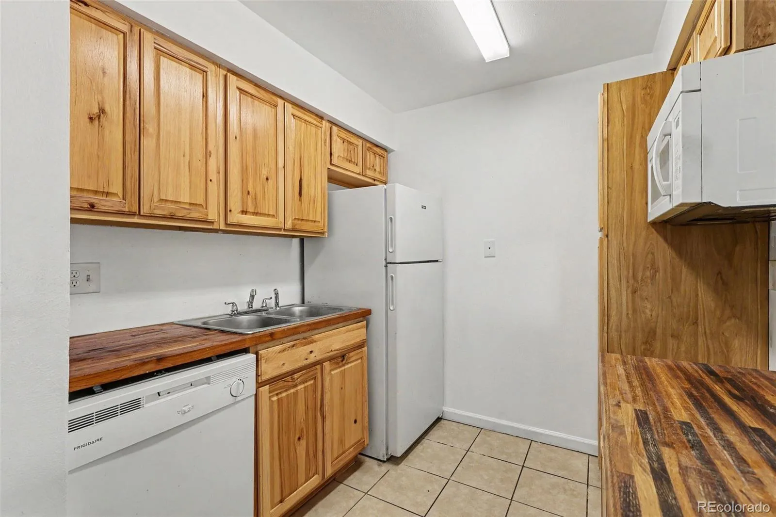 5995 W Hampden Avenue #22A Denver CO 80227 | MLS #REC5523039 07242026024436 1600 14