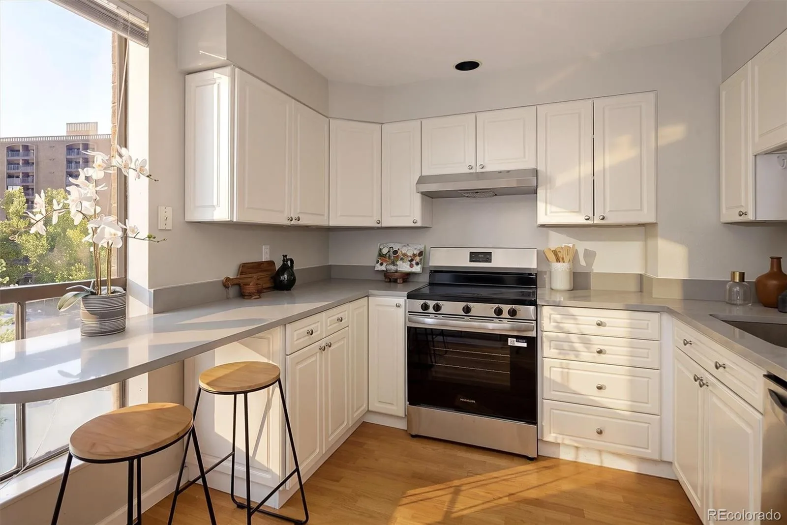 460 S Marion Parkway #653 Denver CO 80209 | MLS #REC5524212 09232026003309 1600 8