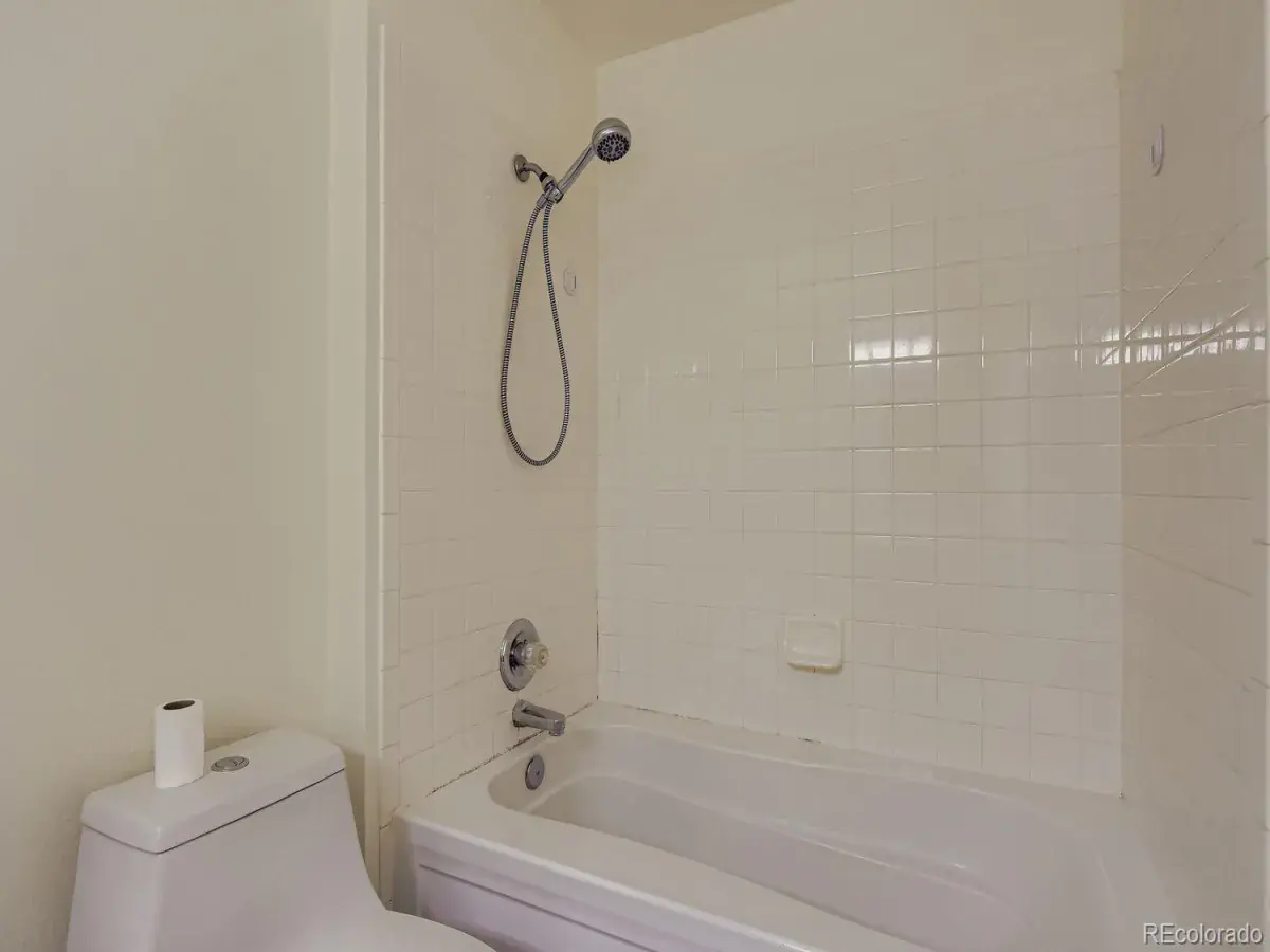 3261 S Waco Court #B Aurora CO 80013 MLS #REC5524452 01122026194336 1200 11