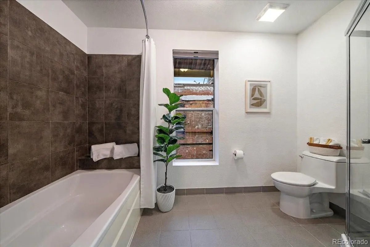 04042026170425 1200 27