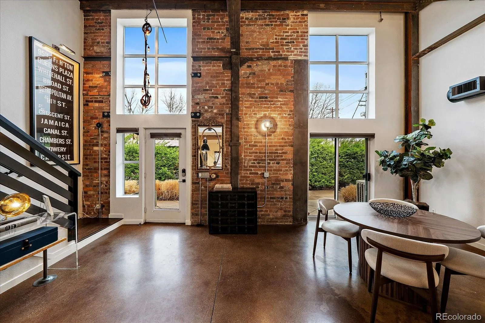 04042026170425 1600 8