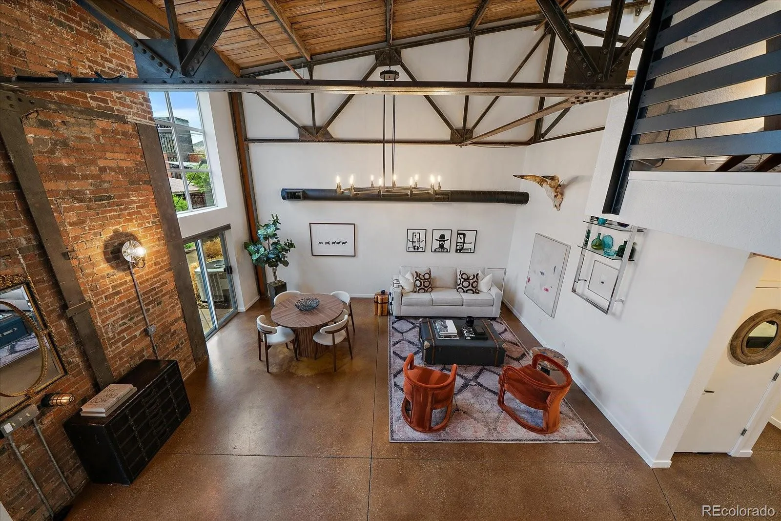 04042026170425 1600 9