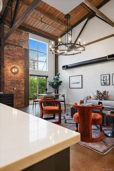 04042026170425 800 12