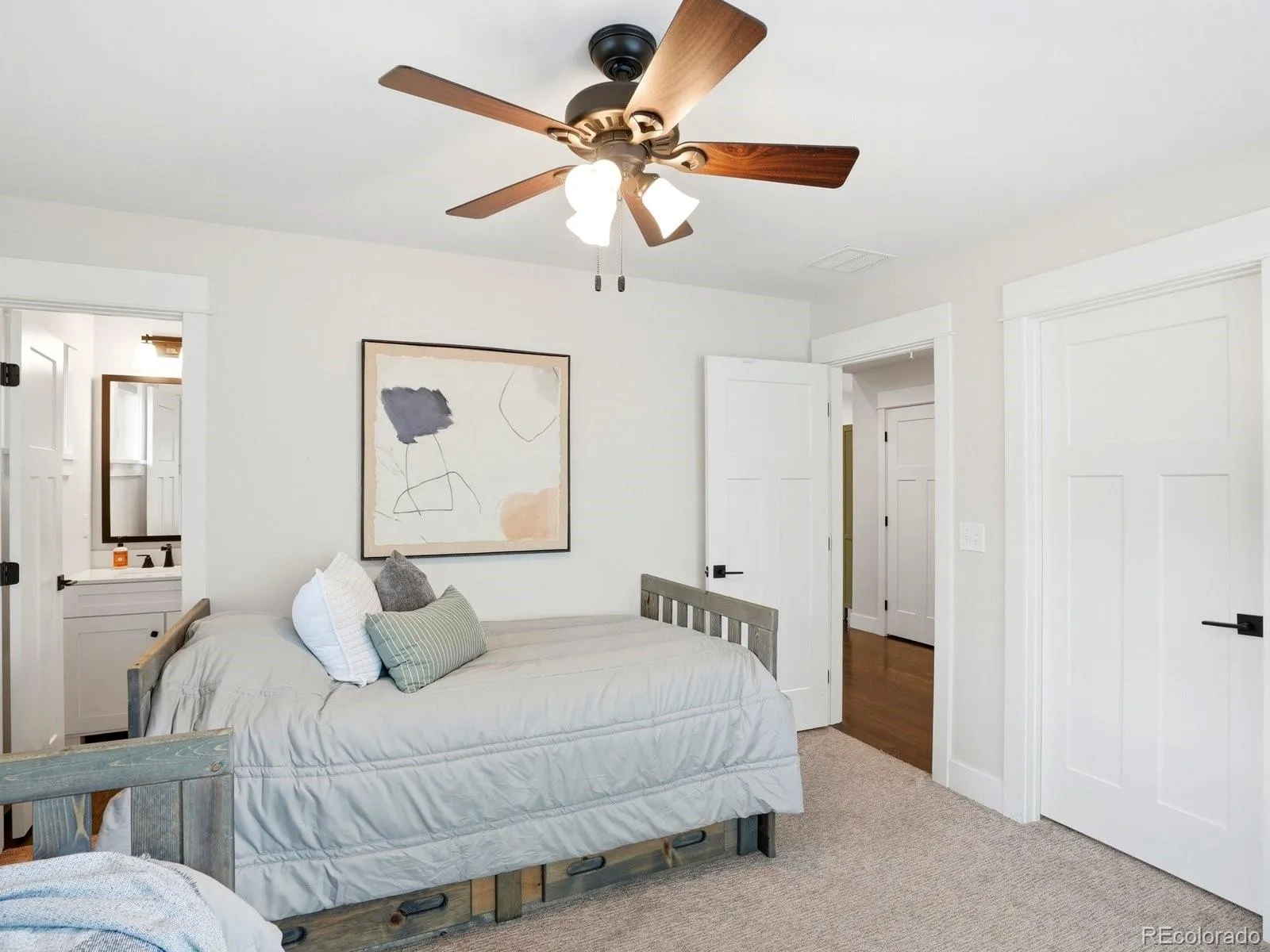 2351 N Glencoe Street Denver CO 80207 MLS #REC5525970 05152026195935 1600 28