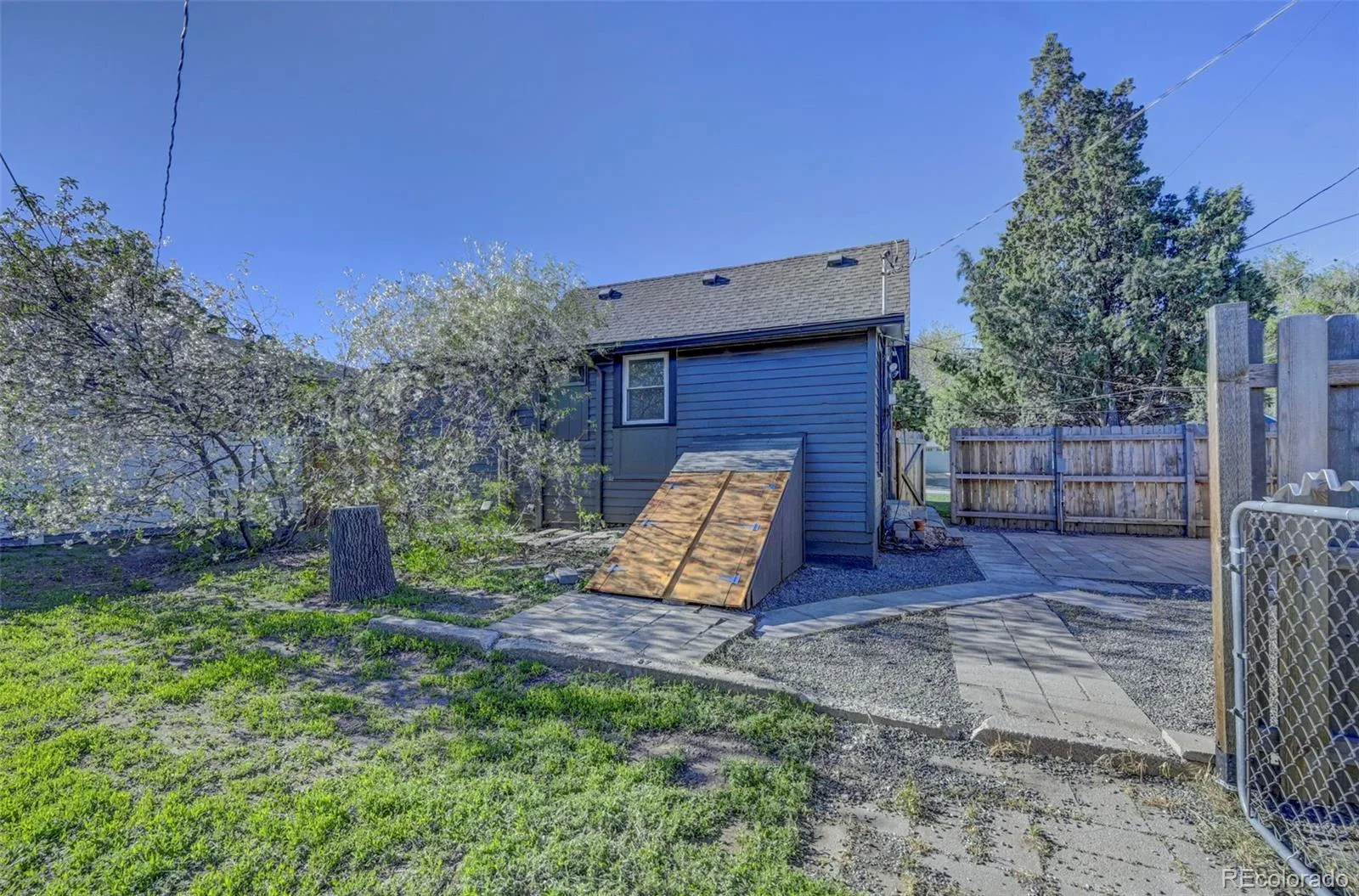 235 E Cornell Avenue Englewood CO 80113 MLS #REC5528029 05292026150241 1600 22