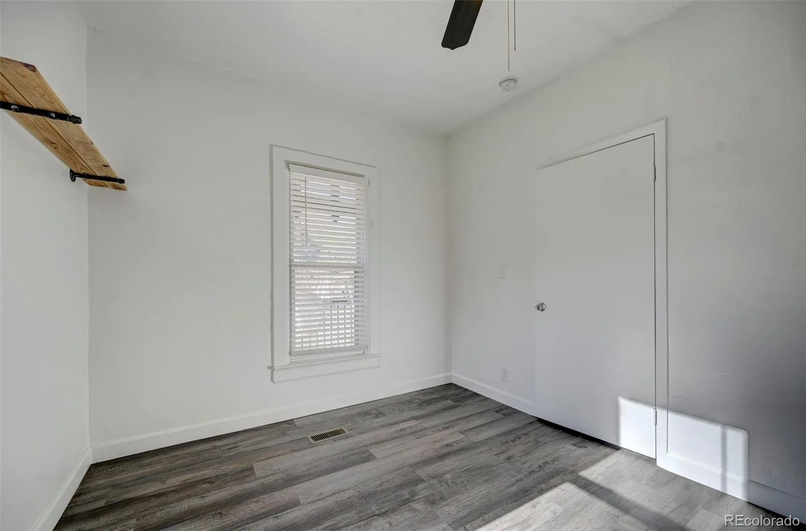 235 E Cornell Avenue Englewood CO 80113 MLS #REC5528029 05292026150241 1600 36