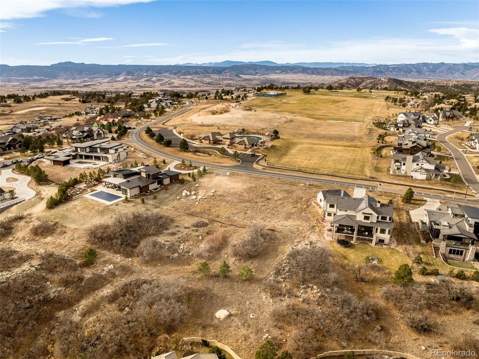 6424 Country Club Drive Castle Rock CO 80108 | MLS #REC5528097 04072026010754 1600 8