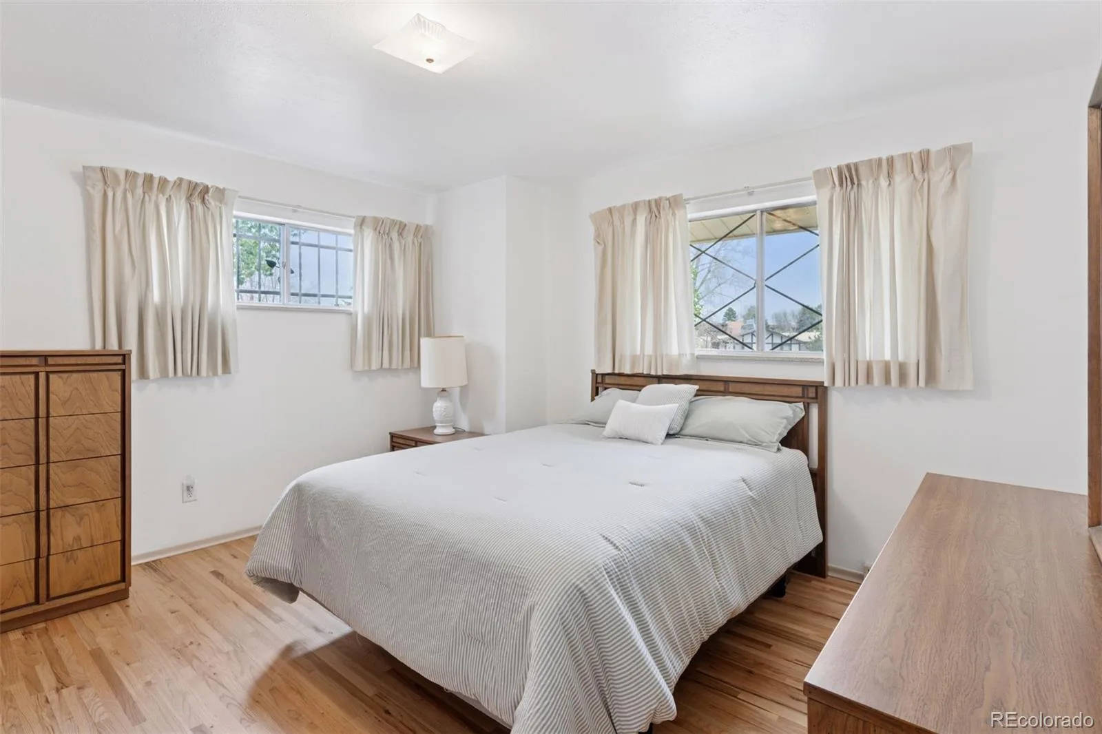 8484 E Radcliff Avenue Denver CO 80237 MLS #REC5530478 06182026185558 1600 18