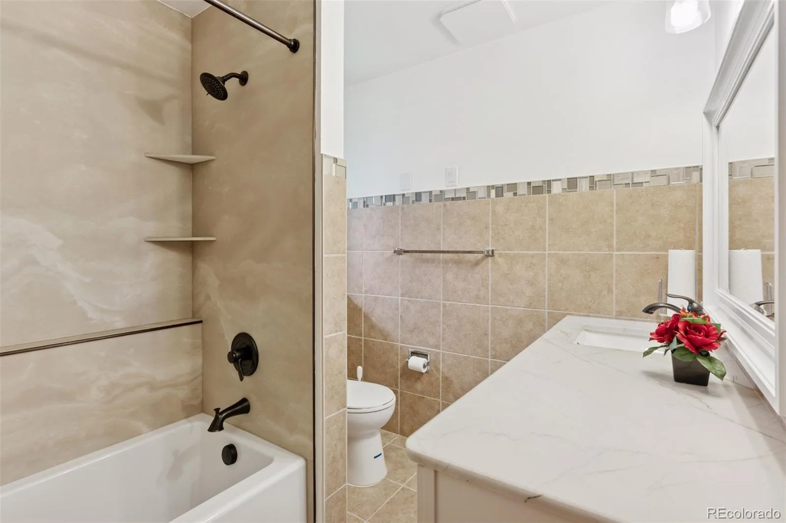 8484 E Radcliff Avenue Denver CO 80237 MLS #REC5530478 06182026185558 1600 19