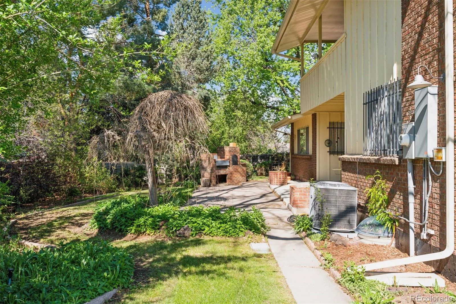 8484 E Radcliff Avenue Denver CO 80237 MLS #REC5530478 06182026185558 1600 27