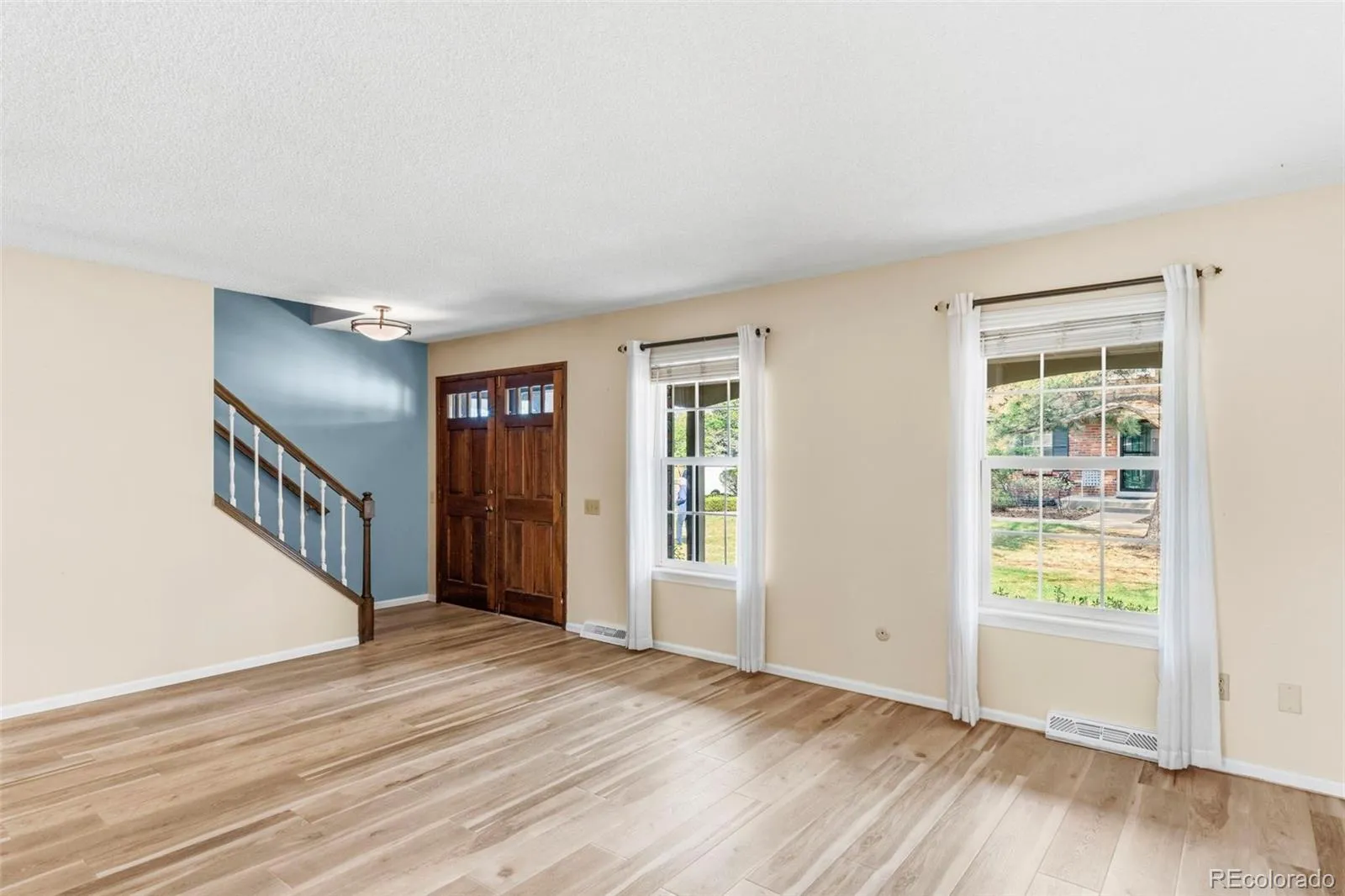 8752 E Amherst Drive #B Denver CO 80231 MLS #REC5530486 05122026160828 1600 11