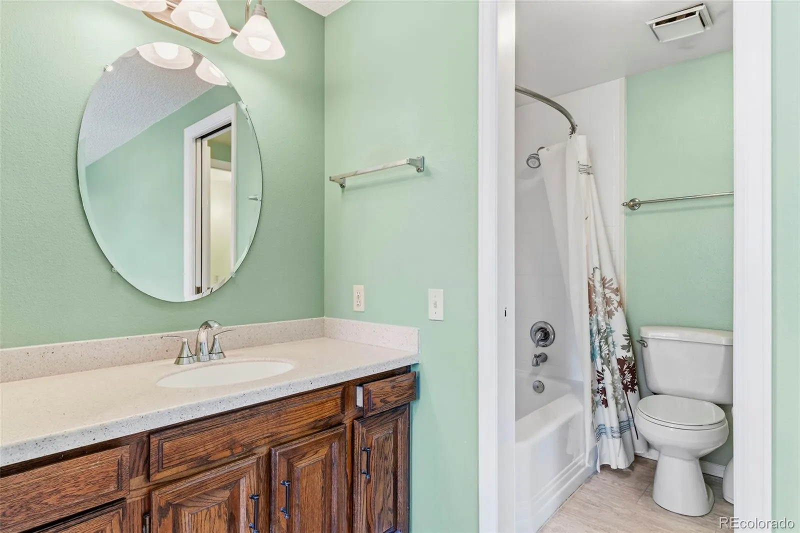 8752 E Amherst Drive #B Denver CO 80231 MLS #REC5530486 05122026160828 1600 20