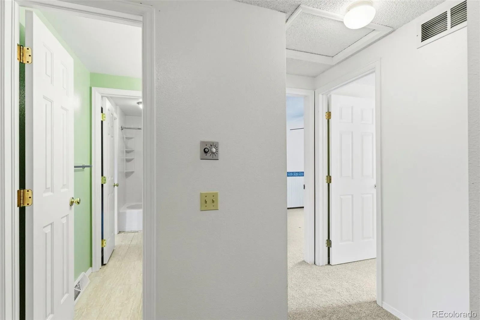 8752 E Amherst Drive #B Denver CO 80231 MLS #REC5530486 05122026160828 1600 26