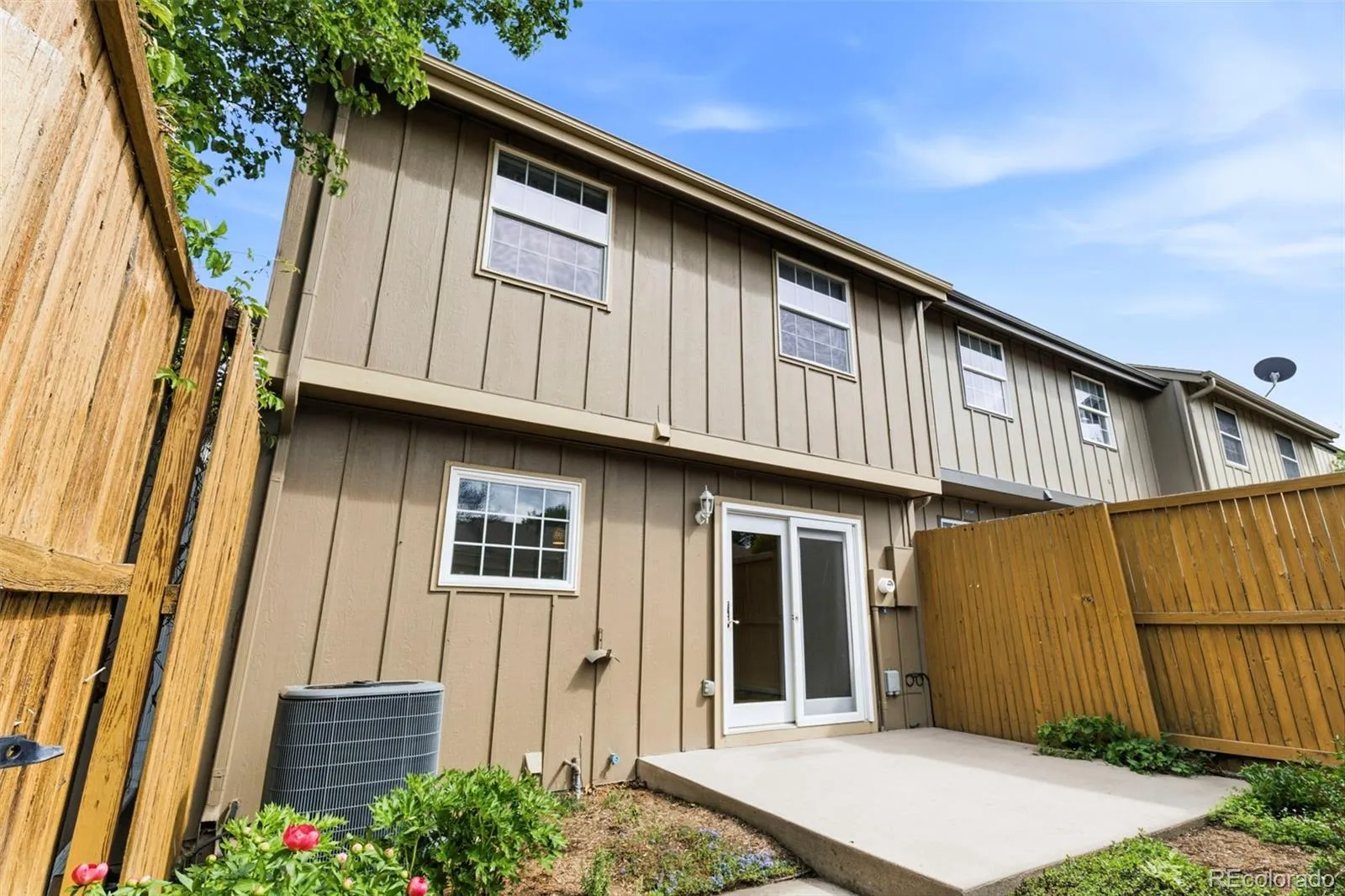 8752 E Amherst Drive #B Denver CO 80231 MLS #REC5530486 05122026160828 1600 29
