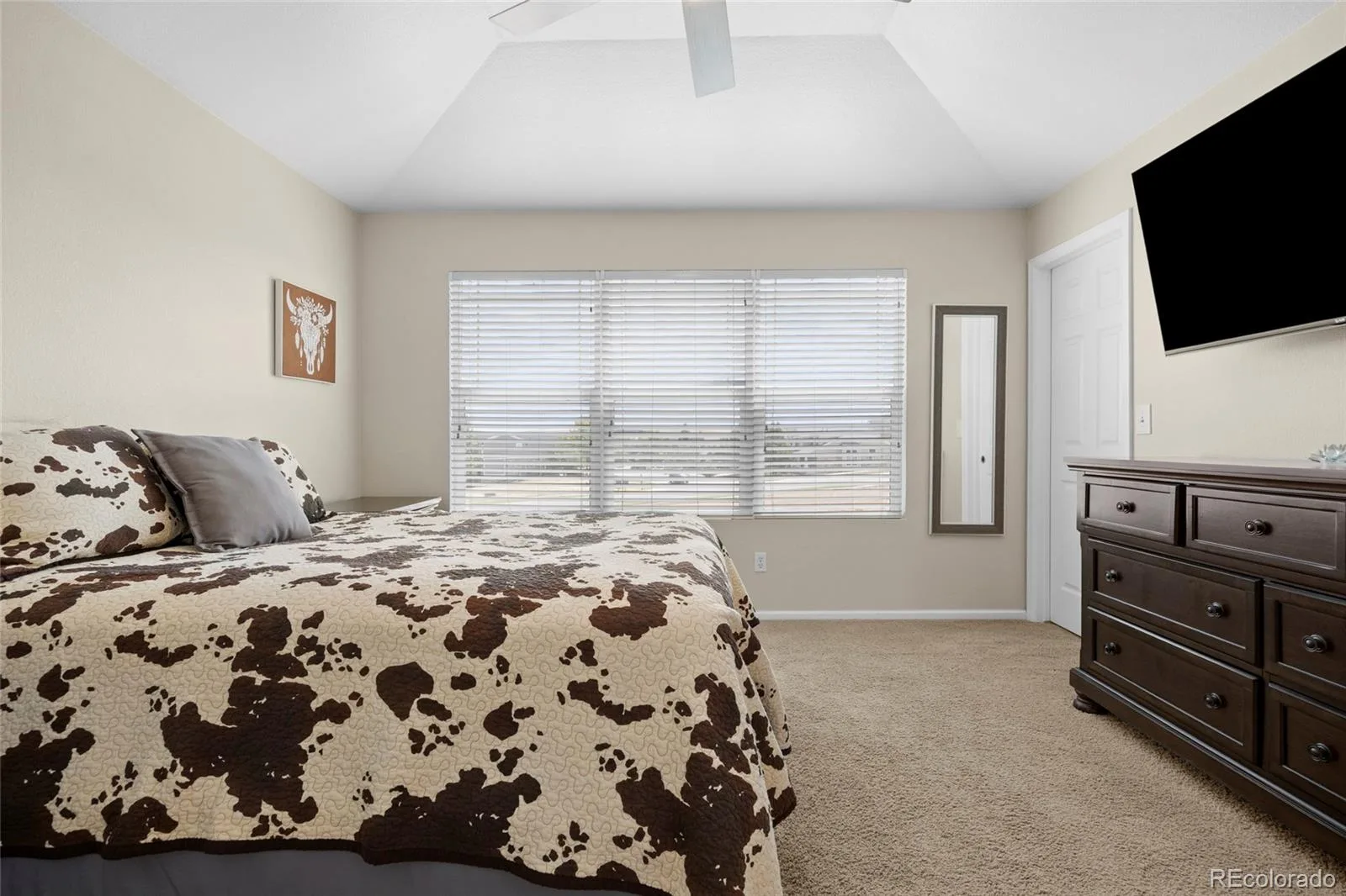4850 S Elk Court Aurora CO 80016 | MLS #REC5531521 07312026021516 1600 20