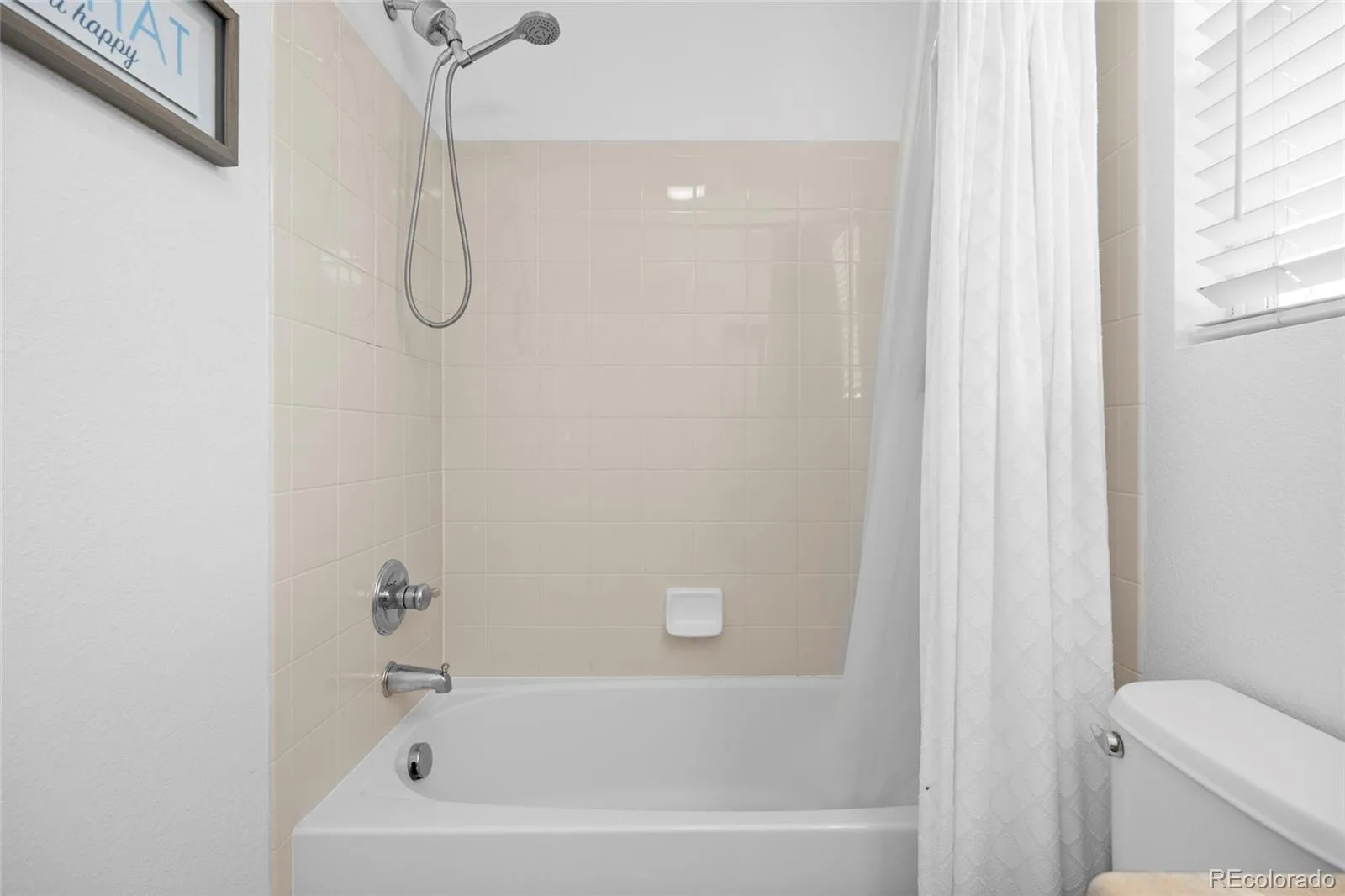 4850 S Elk Court Aurora CO 80016 | MLS #REC5531521 07312026021516 1600 23