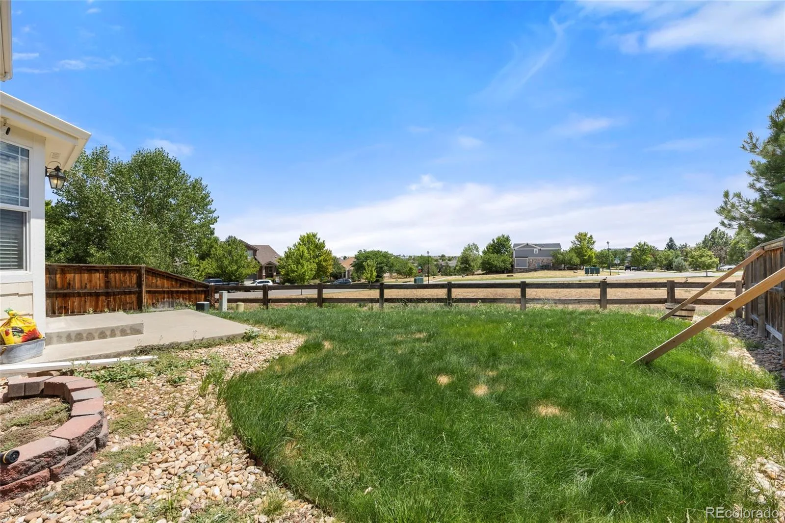 4850 S Elk Court Aurora CO 80016 | MLS #REC5531521 07312026021516 1600 30