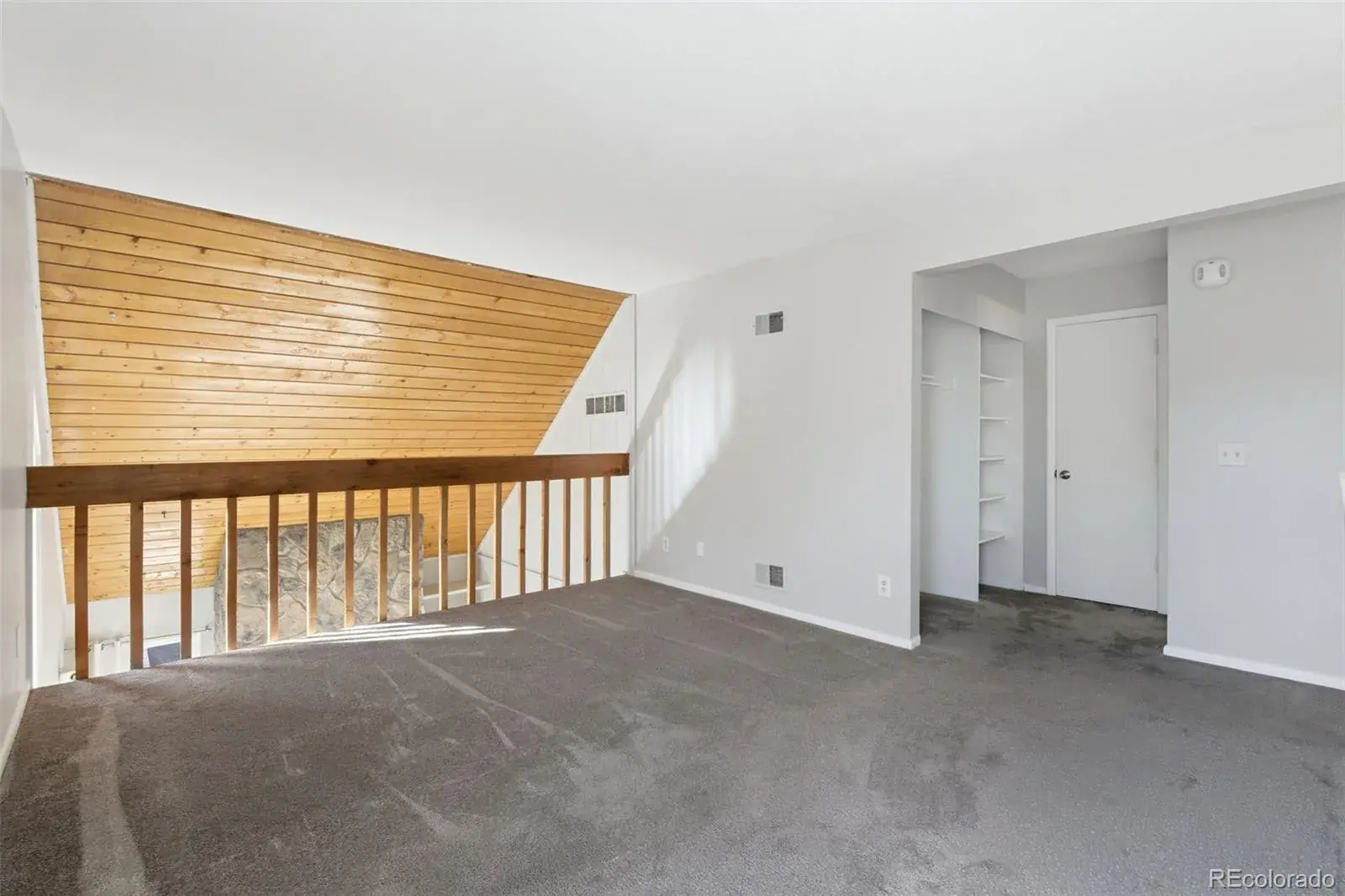 2411 S Xanadu Way #D Aurora CO 80014 MLS #REC5531684 01222026004836 1600 23