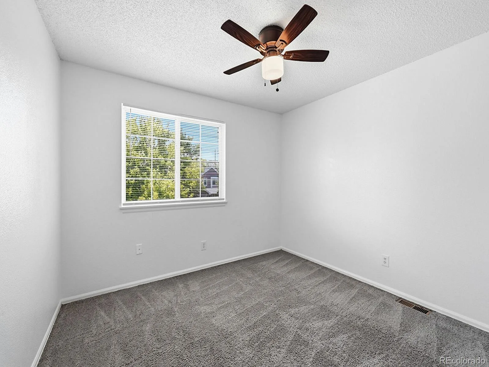 4064 S Himalaya Way Aurora CO 80013 | MLS #REC5533535 08132026231013 1600 21