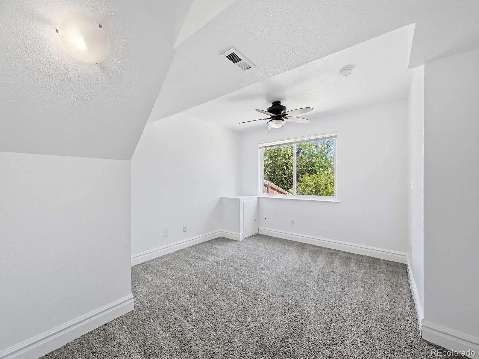 4064 S Himalaya Way Aurora CO 80013 | MLS #REC5533535 08132026231013 1600 26