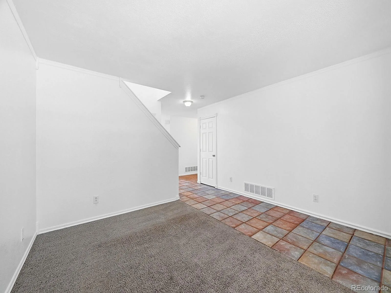 4064 S Himalaya Way Aurora CO 80013 | MLS #REC5533535 08132026231013 1600 4