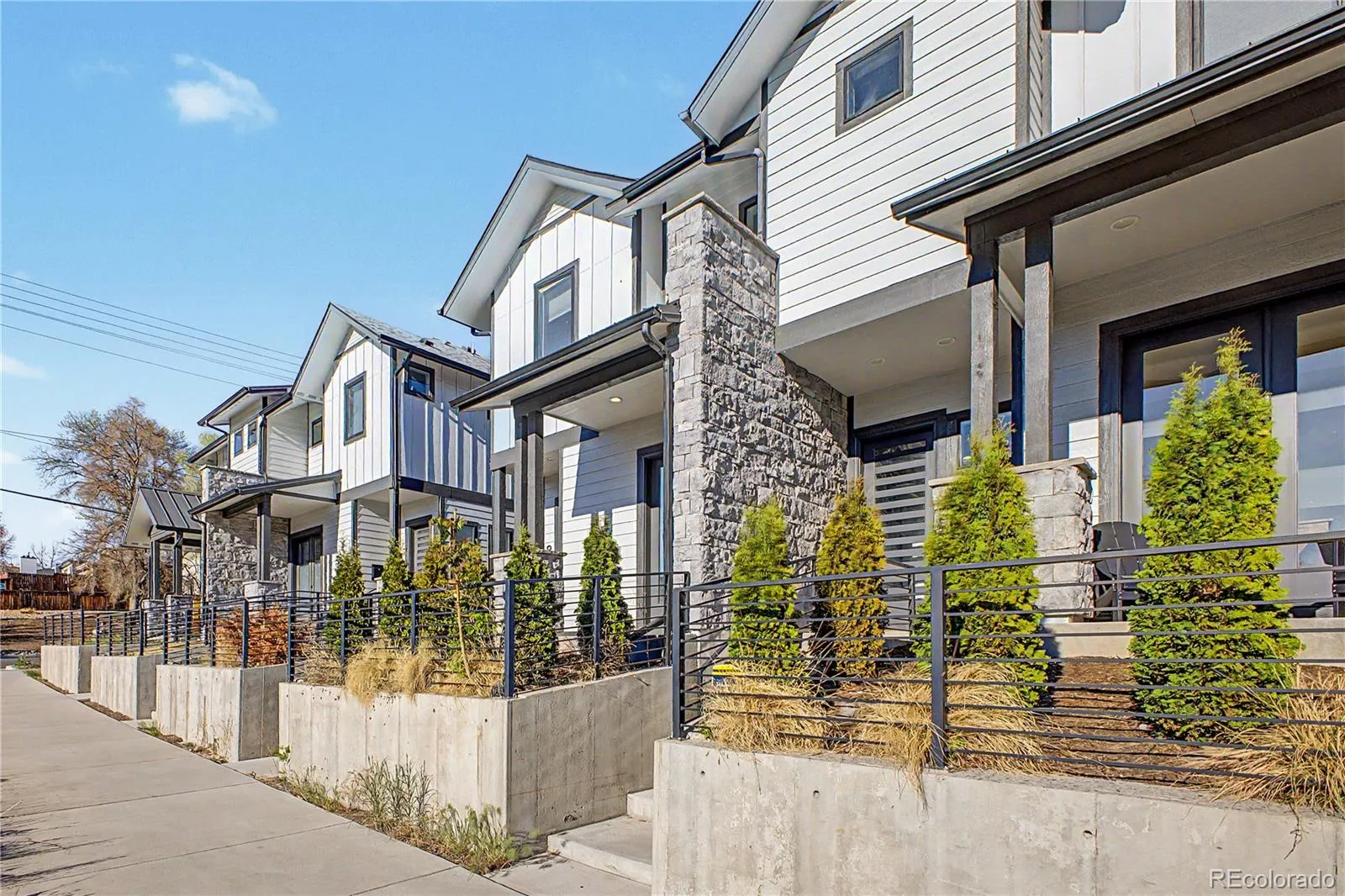 8 S Colorado Boulevard Denver CO 80246 MLS #REC5535119 05282026023219 1600 0