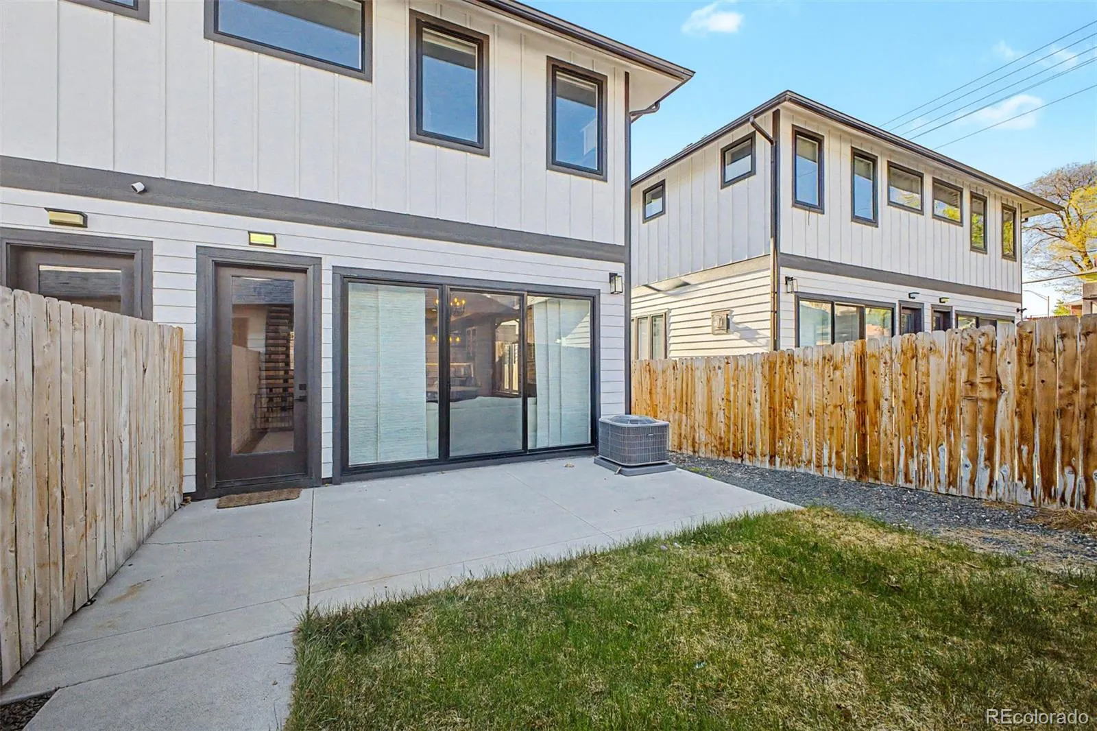 8 S Colorado Boulevard Denver CO 80246 MLS #REC5535119 05282026023219 1600 31