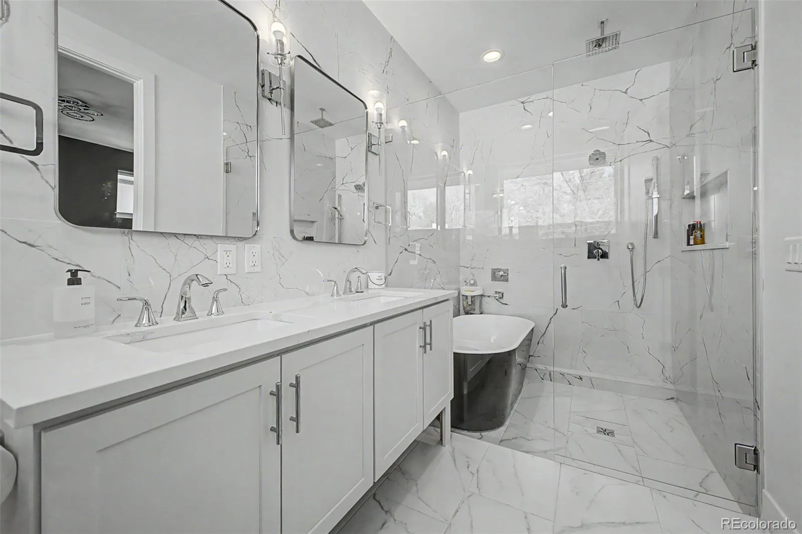 8 S Colorado Boulevard Denver CO 80246 MLS #REC5535119 06172026212529 1600 12