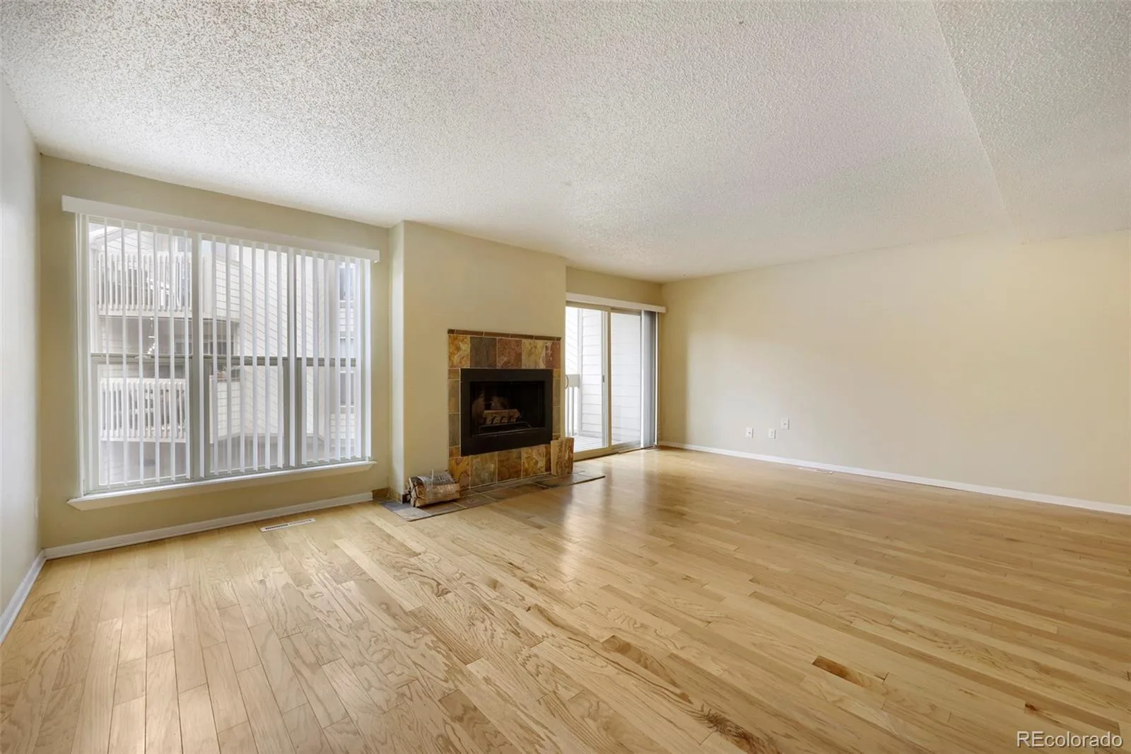 701 N Harlan Street #E27 Lakewood CO 80214 | MLS #REC5537084 08172026193923 1600 10